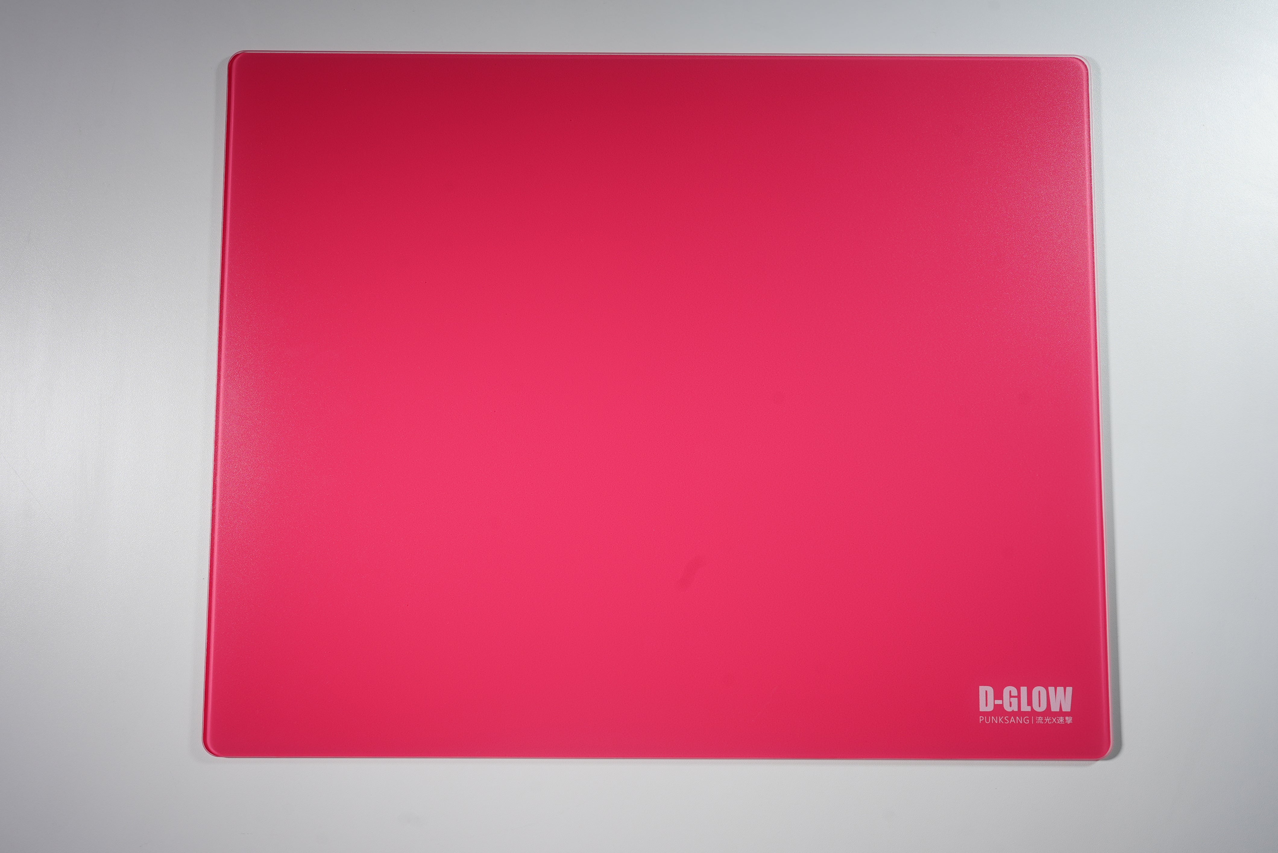 D-GLOW Fast RosePink [Glass Mouse Pad]
