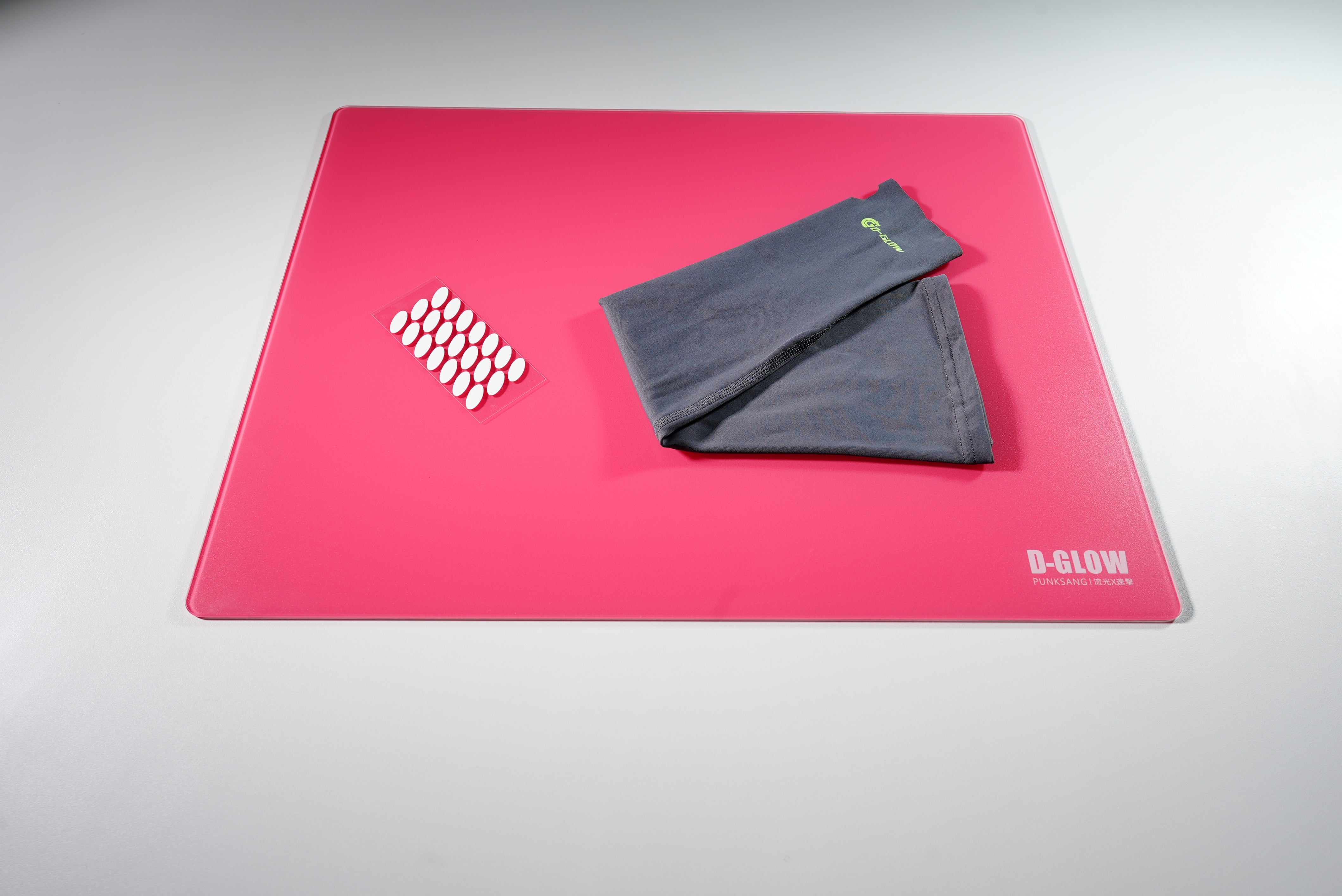 D-GLOW Fast RosePink [Glass Mouse Pad]